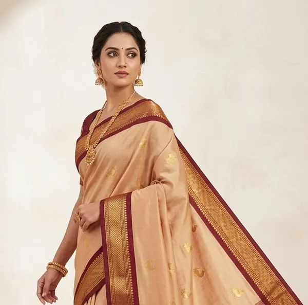 Beige_Sico_Silk_Traditional_Paithani_Saree_For_Women