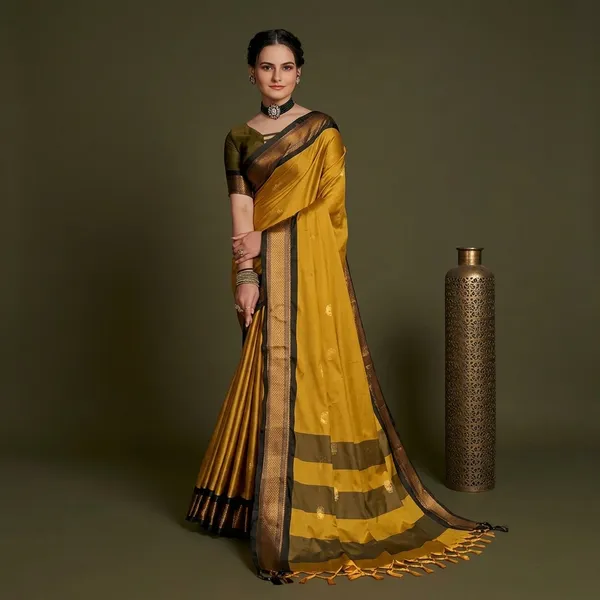 Golden_Sico_Silk_Zari_Woven_Banarasi_Saree_For_Women