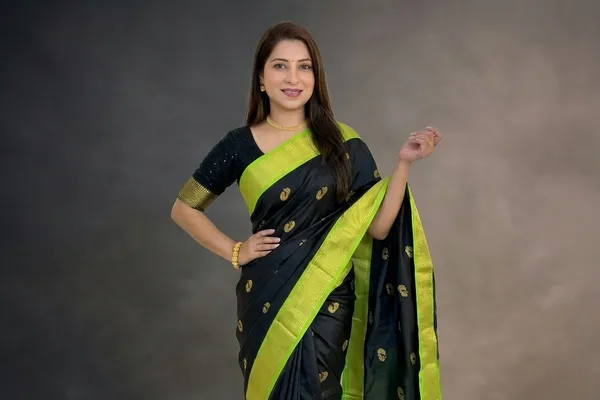 Black_Sico_Silk_Paithani_Temple_Border_Zari_Saree_For_Women