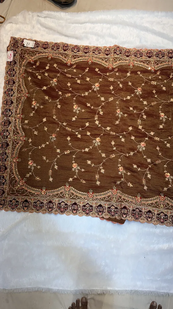 Brown_Embroidered_Floral_Motif_Saree_For_Women