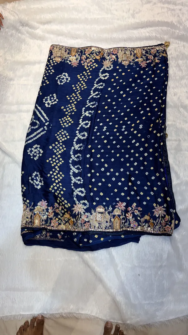 Navy_Blue_Georgette_Bandhani_Print_Embroidered_Border_Saree_For_Women