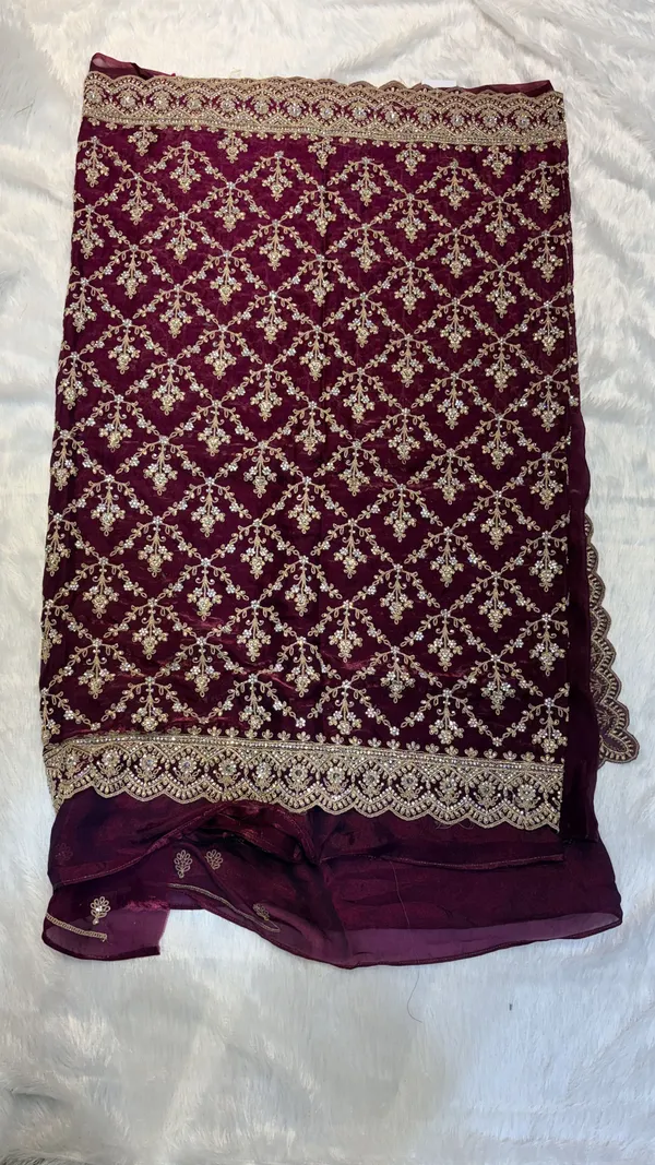 Wine_Velvet_Zari_Embroidered_Diamond_Lattice_Saree_For_Women