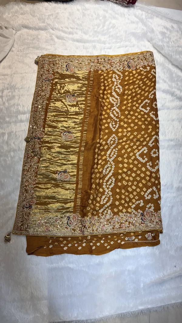 Mustard_Bandhani_Tie_Dye_Zari_Embellished_Saree_For_Women