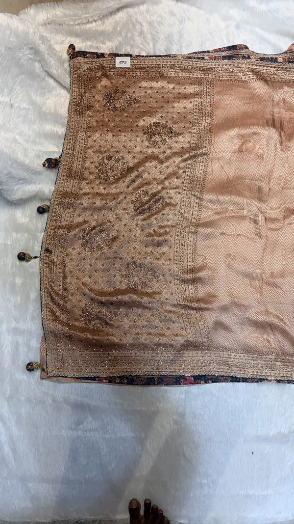 Gold_Peach_Embroidered_Net_Border_Saree_For_Women
