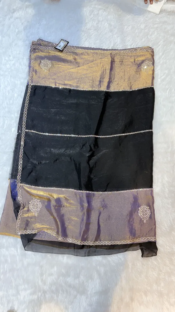 Black_Silk_Blend_Embroidered_Saree_For_Women