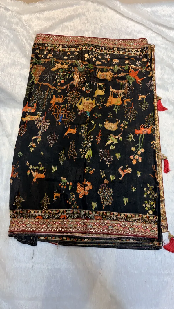 Black_Silk_Embroidered_Animal_Motif_Saree_For_Women