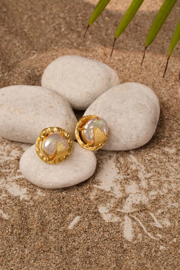 Luna_Pearl_Orbit_Stud_Earrings