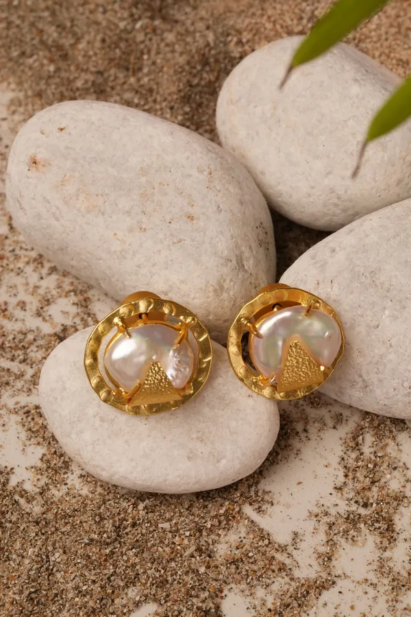 Luna_Pearl_Orbit_Stud_Earrings