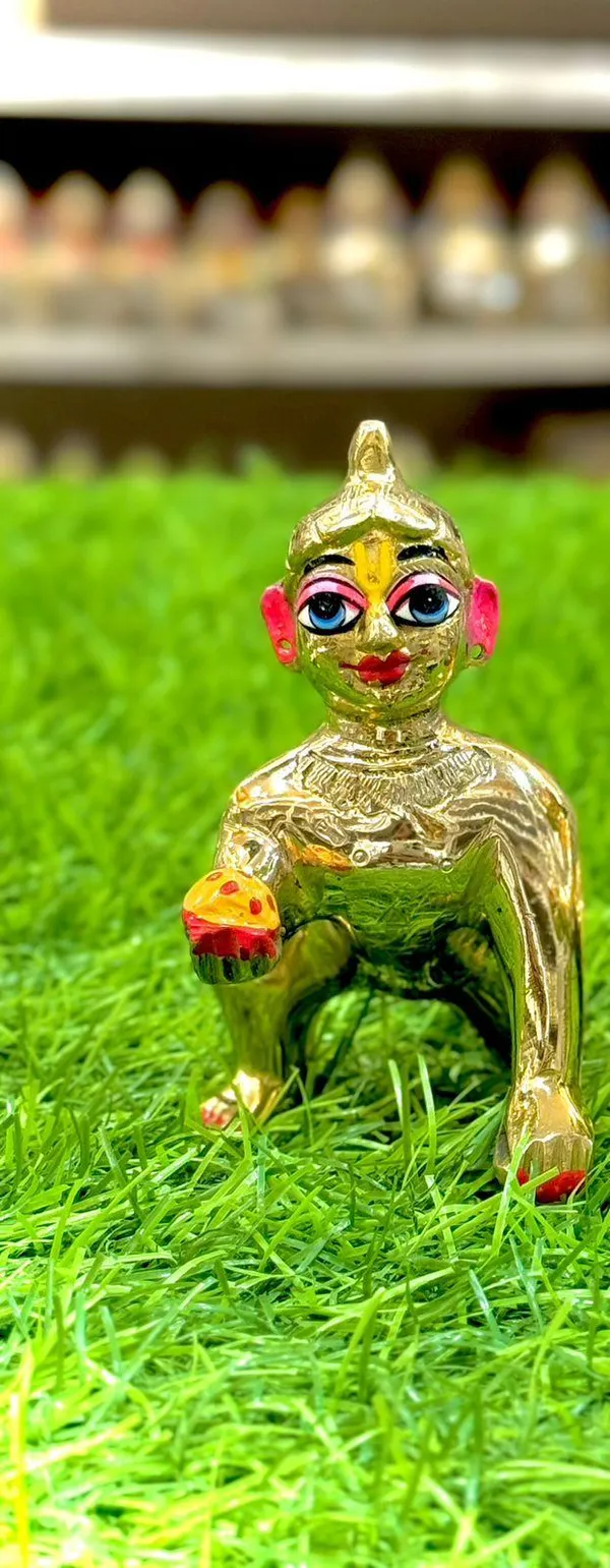 Golden_Brass_Crawling_Baby_Figurine_for_Pooja_and_Home_Decor_half_paint