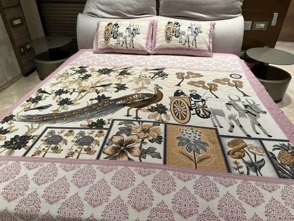 Multicolour_Cotton_Bedsheet_&_Pillow_Cover_Set_|_King_Size