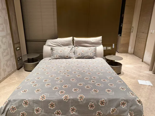 Pure_Cotton_Grey_Double_Bedsheet_With_2_Pillow_Covers_|_King_Size