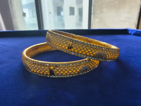 Aarsa_Premium_Micro_Gold_Plated_Cream_Meenakari_Cz_Designer_
__Bangles_For_Women_&_Girls_|_Brass_Traditional_Bridal_Wedding_&_Festive_
__Bangles_(Set_Of_2)