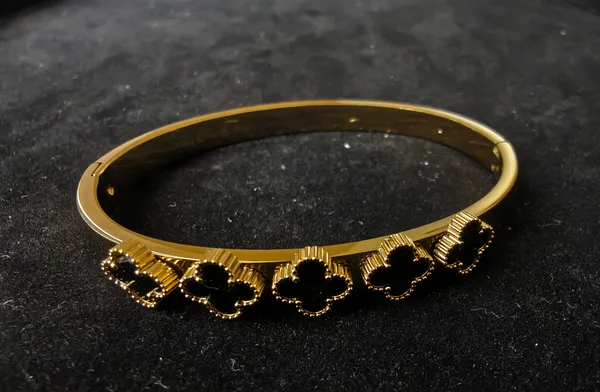 Aarsa_Premium_Gold_Finish_Black_Clover_Kada_Bracelet_For_Women_And_
__Girls_|_Luxury_Designer_Style_Fashion_Jewellery