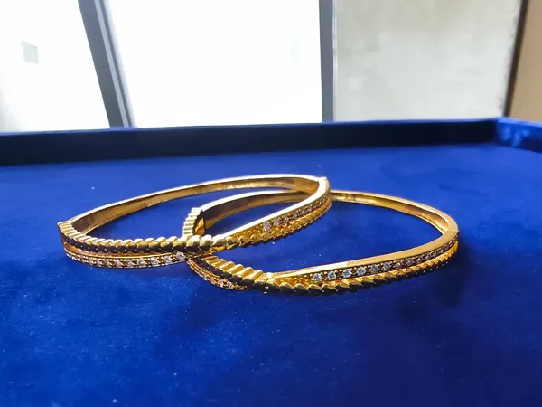 Aarsa_Premium_Micro_Gold_Plated_Minimal_Cz_Stone_Designer_Bangles_
__For_Women_&_Girls_|_Brass_Party_&_Daily_Wear_Bangles_(Set_Of_2)