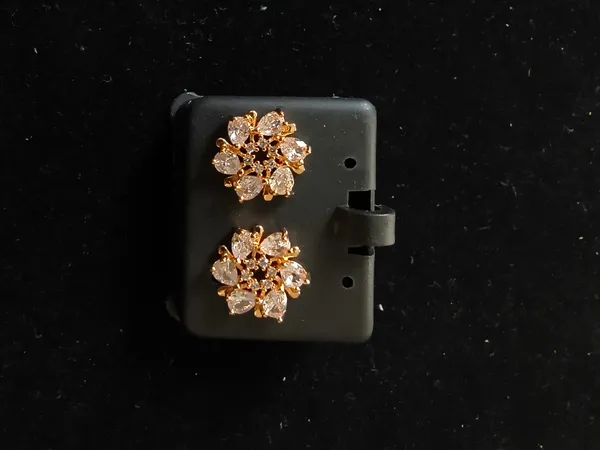 Aarsa_Premium_Rose_Gold_Plated_Cz_Floral_Designer_Stud_Earrings_For_
__Women_&_Girls_|_Brass_Base_Diamond_Look_Flower_Earrings_For_Party,_
__Wedding_&_Daily_Wear