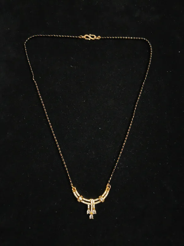 Aarsa_Premium_Rose_Gold_Plated_Curved_Bar_Cz_Designer_
__Mangalsutra_For_Women_|_Brass_Base_Metal_|_Daily_Wear_
__Traditional_Black_Bead_Mangalsutra