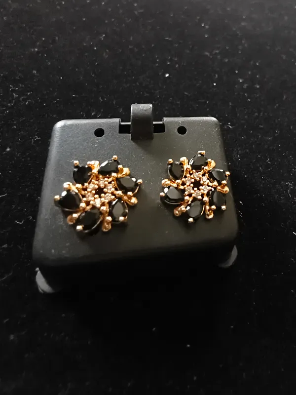 Aarsa_Premium_Rose_Gold_Plated_Black_Floral_Cz_Stud_Earrings_For_
__Women_&_Girls_|_Brass_Base_Designer_Flower_Earrings_For_Daily,_
__Office_&_Party_Wear