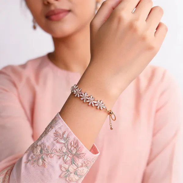 Aarsa_Premium_Rose_Gold_Finish_Floral_Snowflake_Cz_Adjustable_
__Bracelet_For_Women_And_Girls_|_Elegant_Slider_Chain_Contemporary_
__Jewellery