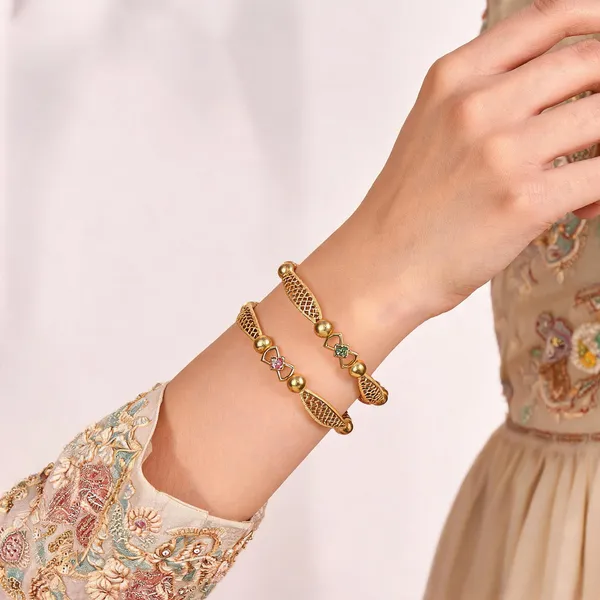 Aarsa_Premium_Micro_Gold_Plated_Designer_Cz_Bangles_For_
__Women_&_Girls_|_Brass_Traditional_Ethnic_Wedding_&_Festive_
__Bangles_(Set_Of_2)