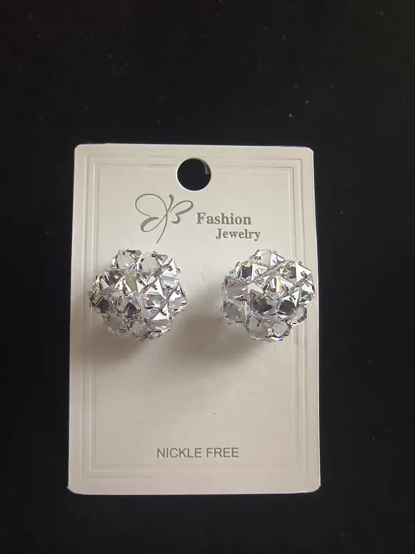 Aarsa_Premium_Korean_Style_Crystal_Cluster_Stud_Earrings_For_Women_
__And_Girls_|_Sparkling_Party_Wear_Fashion_Jewellery