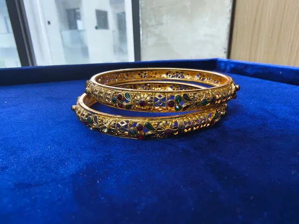 Aarsa_Premium_Micro_Gold_Plated_Traditional_Floral_Designer_Bangles_
__For_Women_&_Girls_|_Brass_Ethnic_Wedding_&_Festive_Wear_Bangles_
__(Set_Of_2)