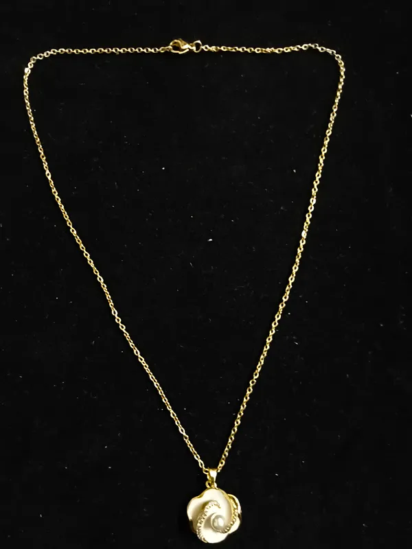Aarsa_Korean_Style_Abstract_Floral_Pearl_Pendant_Necklace_For_Women_
__&_Girls_|_Premium_Stainless_Steel_Cz_Designer_Necklace_With_Micro_
__Gold_Plated_Finish