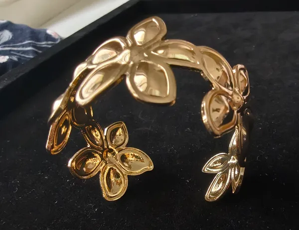 Aarsa_Premium_Micro_Gold_Plated_Floral_Open_Cuff_Bracelet_For_Women_
__And_Girls_|_Elegant_Luxury_Fashion_Jewellery