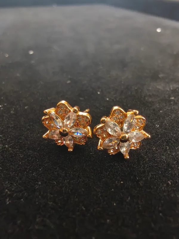 Aarsa_Premium_Rose_Gold_Plated_Floral_Cz_Stud_Earrings_For_Women_
__&_Girls_|_Brass_Base_Designer_Flower_Earrings_For_Daily,_Office_
__&_Party_Wear