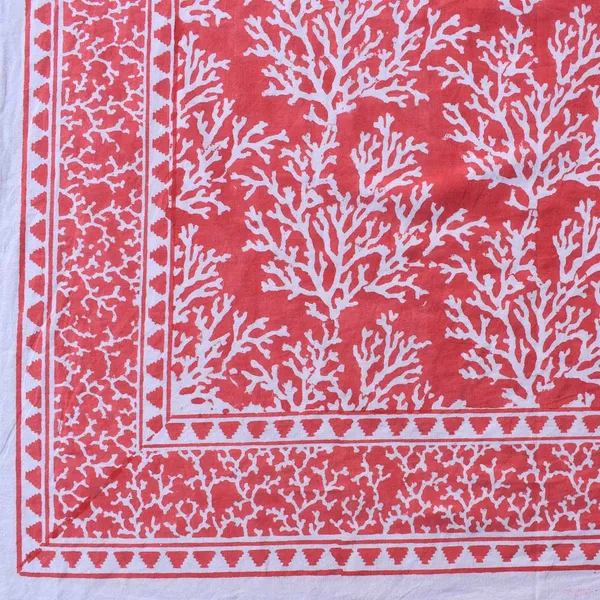 Red_And_White_Premium_Cotton_Table_Cloth