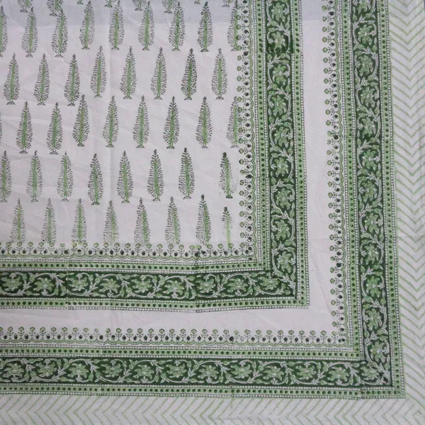 Green_And_White_Premium_Cotton_Table_Cloth