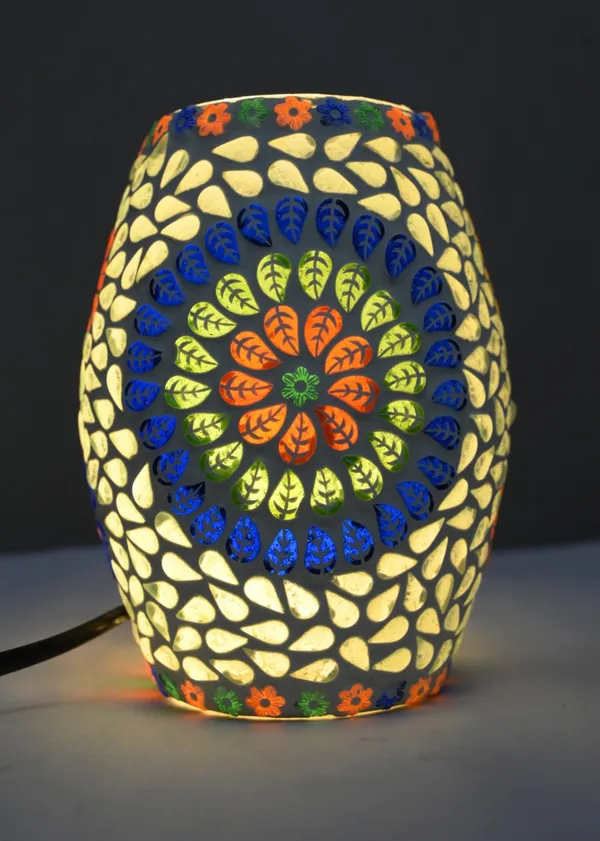 Glass_Dholak_Shape_Table_Lamp