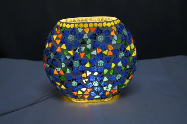 Glass_Oval_Shape_Black_Table_Lamp