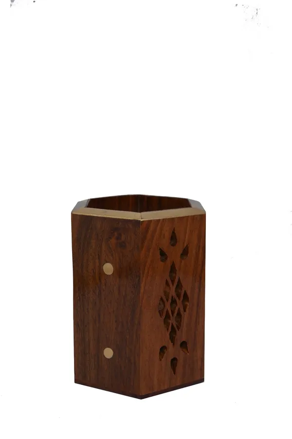Rosewood_Engraved_Pen_Holder