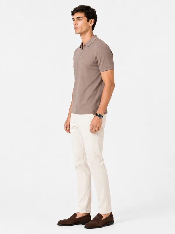 Brown_Pillar_Jacquard_Zipper_Polo_T-Shirt