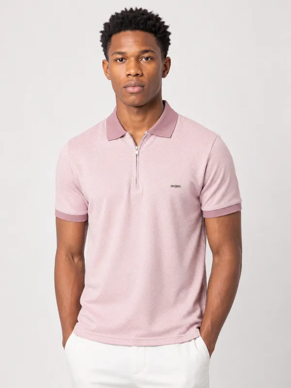 Mauve_Arrowhead_Printed_Zipper_Polo_T-Shirt