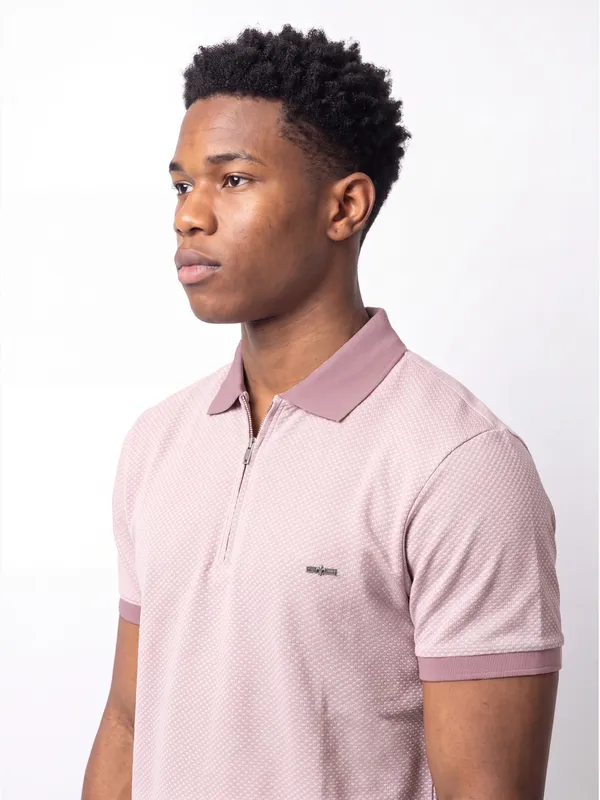 Mauve_Arrowhead_Printed_Zipper_Polo_T-Shirt