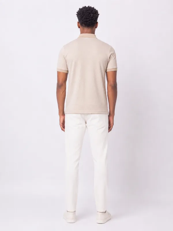 Beige_Arrowhead_Printed_Zipper_Polo_T-Shirt