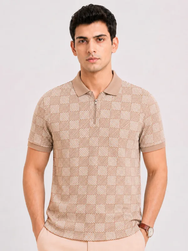 Beige_Pulse_Grid_Printed_Zipper_Polo_T-Shirt