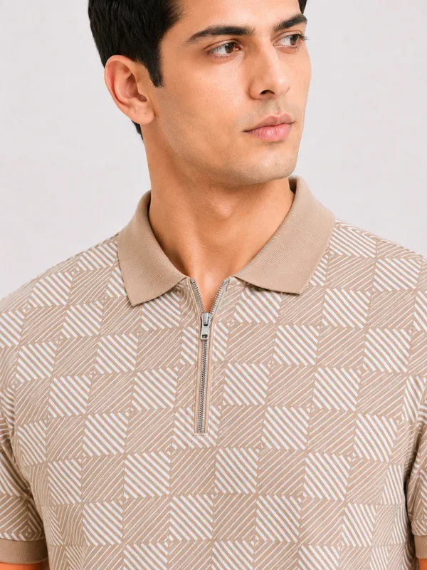 Beige_Pulse_Grid_Printed_Zipper_Polo_T-Shirt