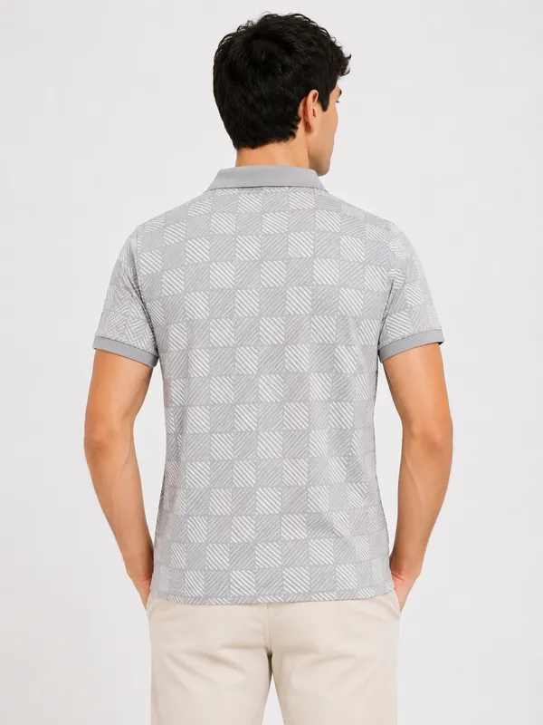 Grey_Pulse_Grid_Printed_Zipper_Polo_T-Shirt