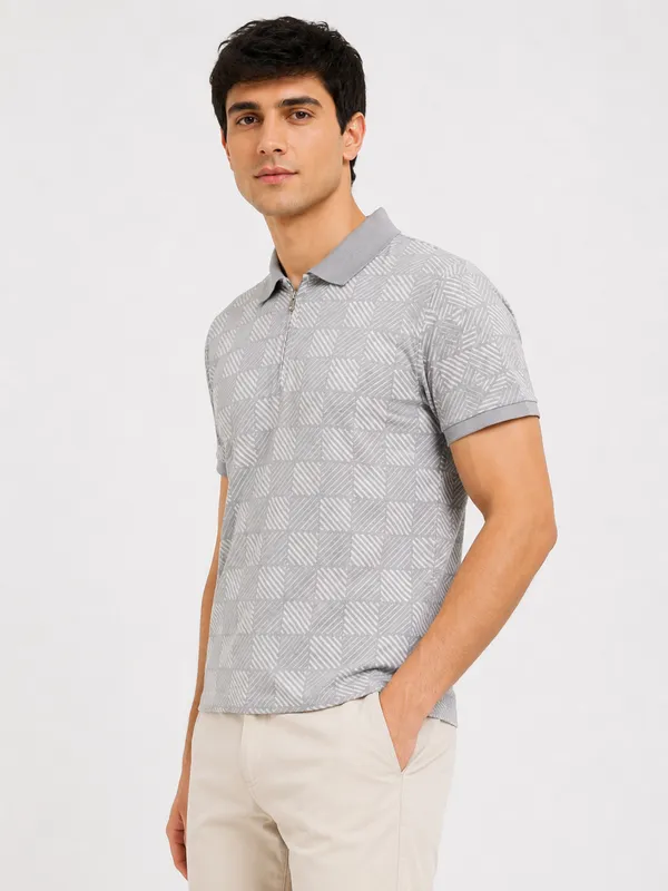 Grey_Pulse_Grid_Printed_Zipper_Polo_T-Shirt