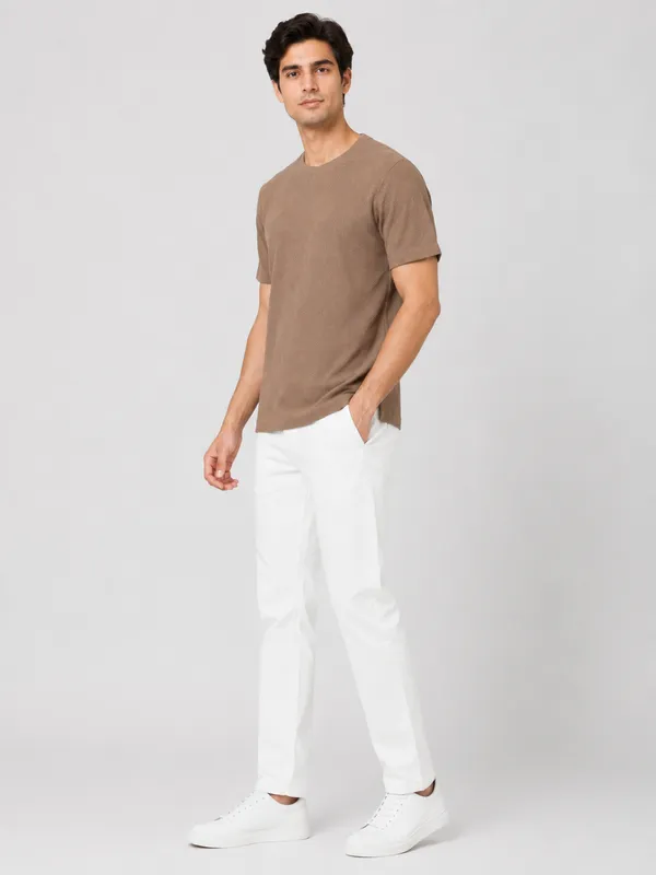 Brown_Diamond_Jacquard_Round_Neck_T-Shirt