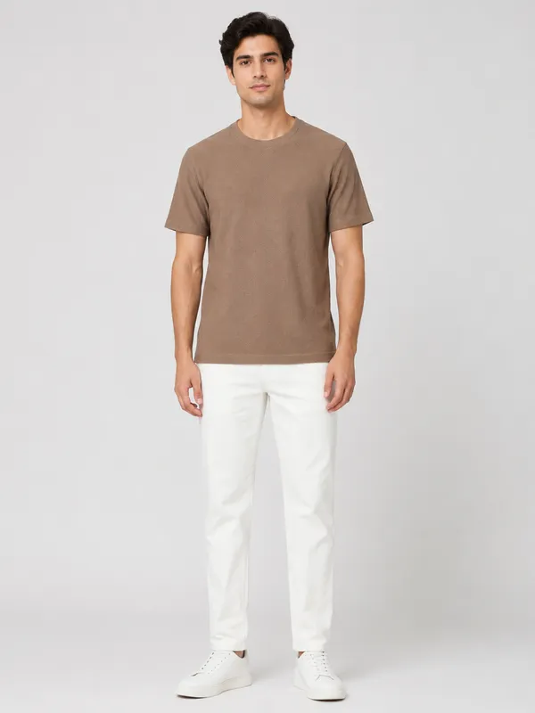 Brown_Diamond_Jacquard_Round_Neck_T-Shirt