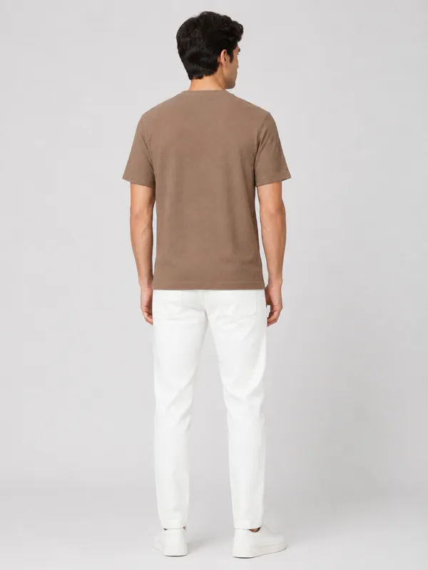 Brown_Diamond_Jacquard_Round_Neck_T-Shirt