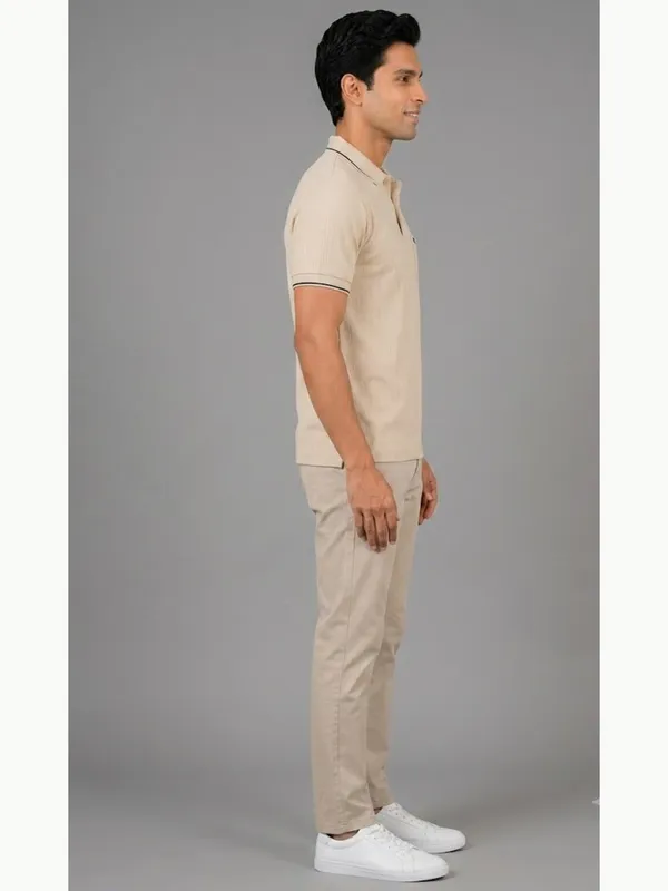Yellow_Cotton_Jacquard_Tipped_Polo_T-Shirt_For_Men