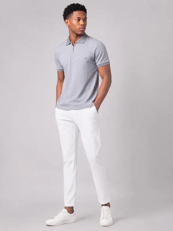 Grey_Arrowhead_Printed_Zipper_Polo_T-Shirt