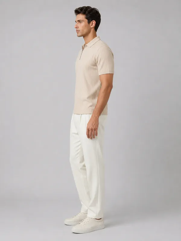 Beige_Pillar_Jacquard_Zipper_Polo_T-Shirt