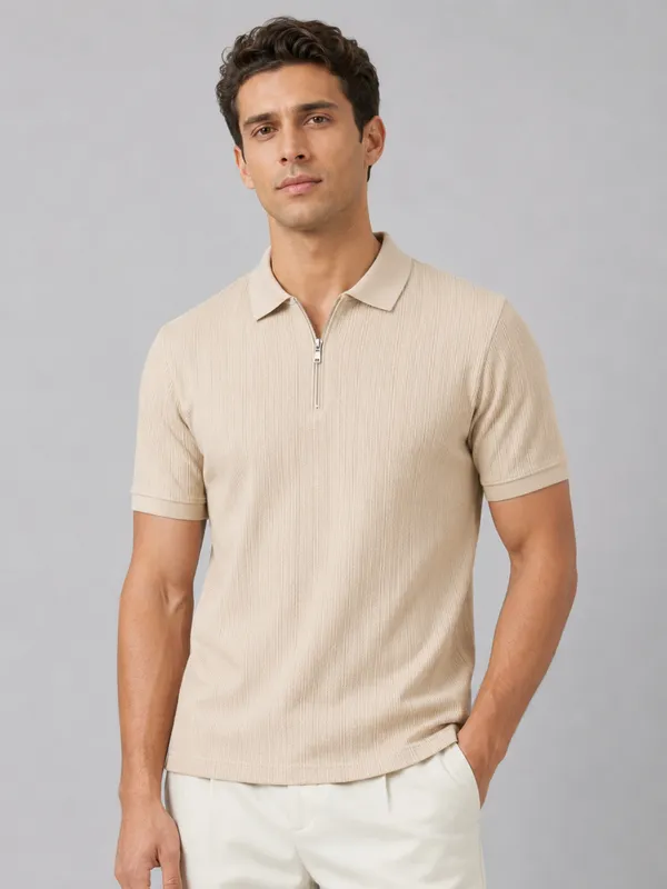 Beige_Pillar_Jacquard_Zipper_Polo_T-Shirt