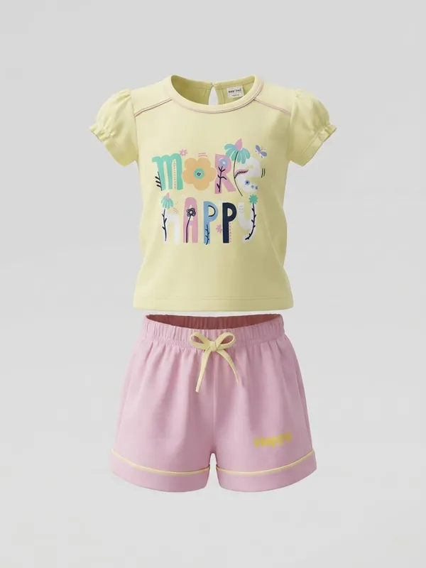 Yellow_Cotton_premium_T-Shirt_And_Shorts_Set_For_Babies_(Set_Of_2)