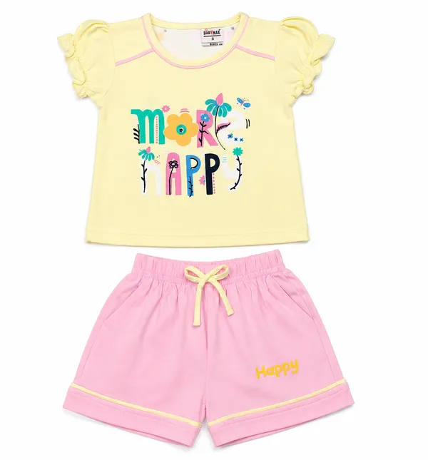 Yellow_Cotton_premium_T-Shirt_And_Shorts_Set_For_Babies_(Set_Of_2)